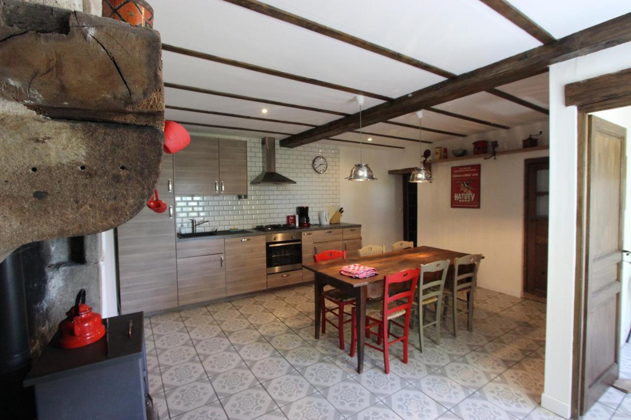 Combrailleurs Bed and Breakfast Espinasse Εξωτερικό φωτογραφία